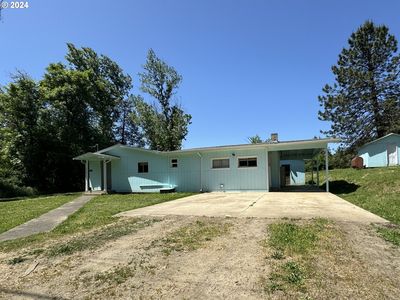 210 Winter Green Dr, Riddle, OR, 97469