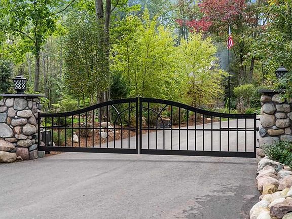 5th image of 4978 Monarch Way