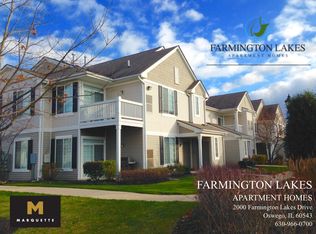 2014 Farmington Lakes Dr APT 7, Oswego, IL 60543