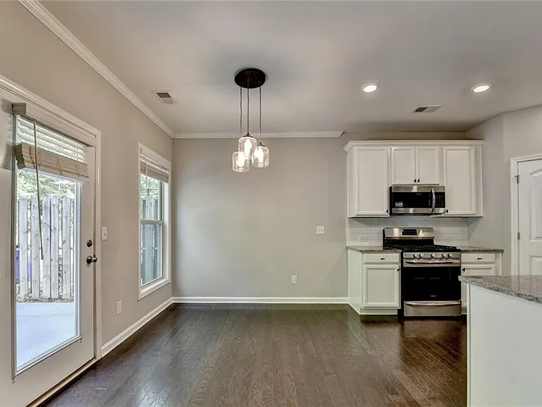 7245 Heritage Oak Ct — Photo 18