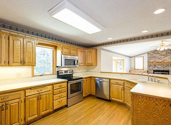 5th image of 1623 210th St E