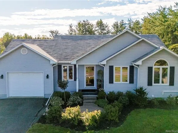 928 Coverdale Rd, Riverview, NB E1B 5E5