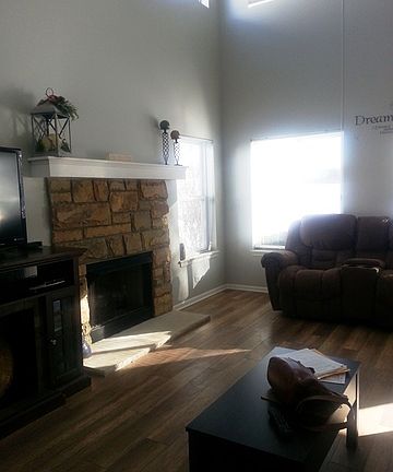 3rd image of 2082 Orchard Ln #2082