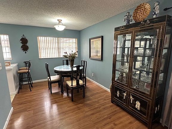 5th image of 51 Woodland Dr APT 206