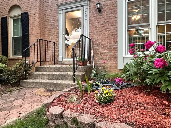 4334 Marjoram Ct, Alexandria, VA 22310