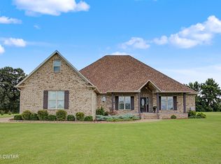 22 Hale Farm Rd, Humboldt, TN 38343