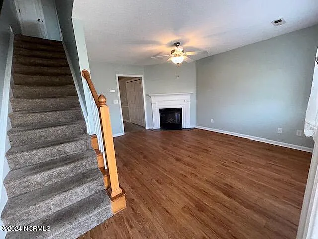 2385 Vineyard Dr #I4 — Photo 2