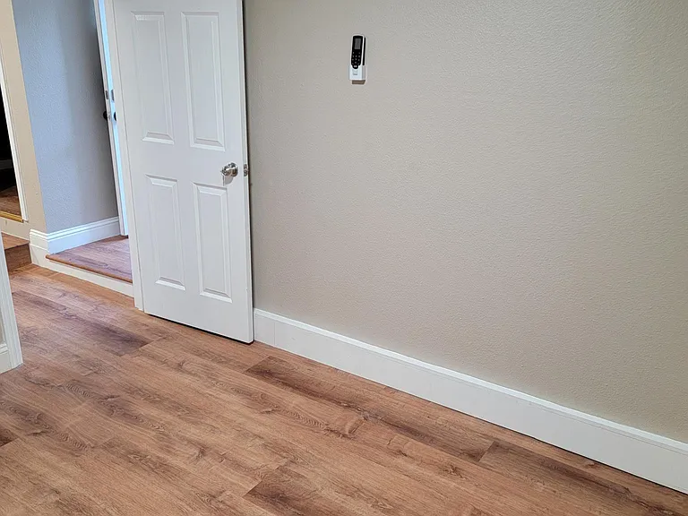 2604 Sierra Vista Ct #G — Photo 15