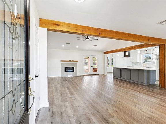 4th image of 312 Devon Rd