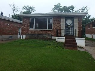 4920 Warwick Ave, Saint Louis, MO 63113