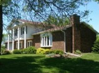 57 Angling Rd, Galesburg, IL 61401