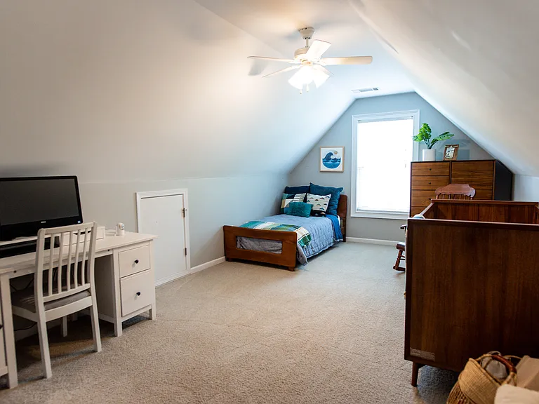554 Edgewood Dr — Photo 19