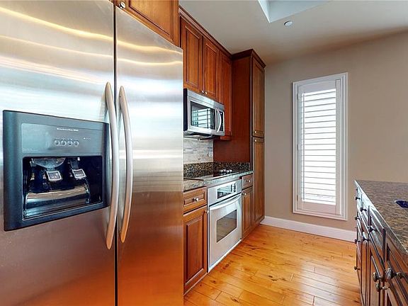 5th image of 450 Knights Run Ave Unit 410