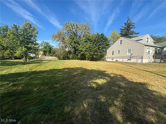 5th image of 4304 E 163rd St