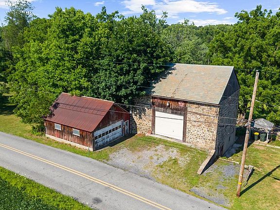 2nd image of 4149 Coplay Creek Rd