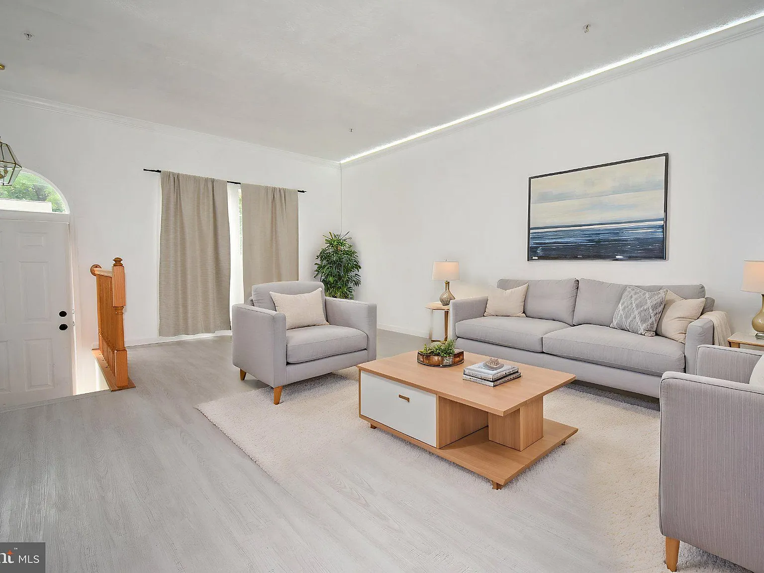 3 bed, 2.5 bath, 1900 sqft, $3,000 — Photo 3
