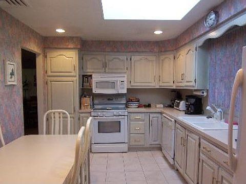 2nd image of 324 Harrison Ave