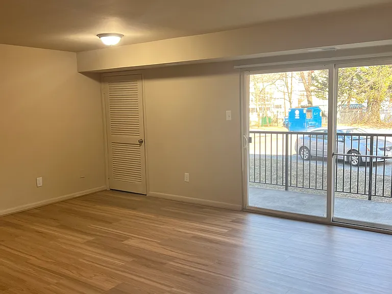 4952 Benning Rd SE — Photo 12
