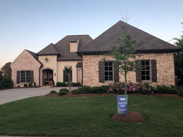 125 Mont Helena Drive