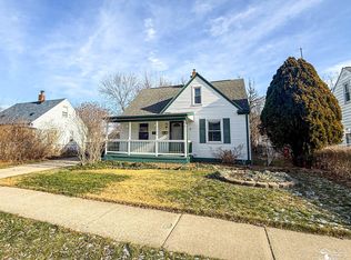 22150 Tuscany Ave, Eastpointe, MI 48021