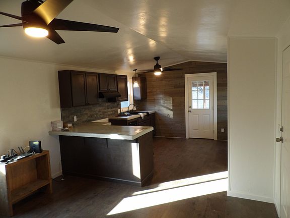 3rd image of 38967 Deerbrook Ln