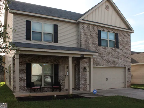 111 Sourwood Ln, Warner Robins, GA 31093