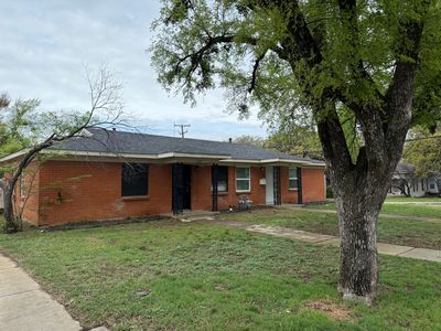 2500 Normont Cir, Fort Worth, TX, 76103