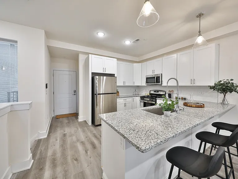 962 N 8th St #1 — Photo 10