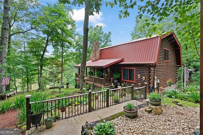 1st image of 834 Etowah Dr