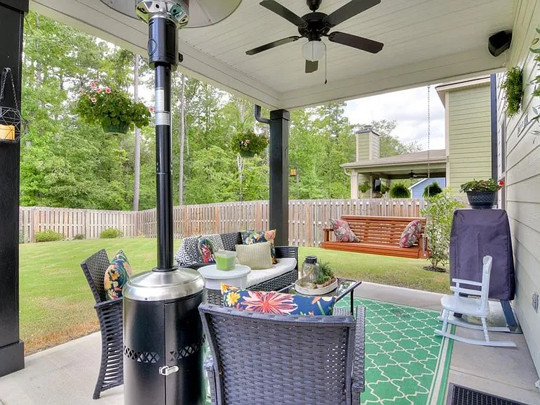 1554 Driftwood Ln — Photo 5