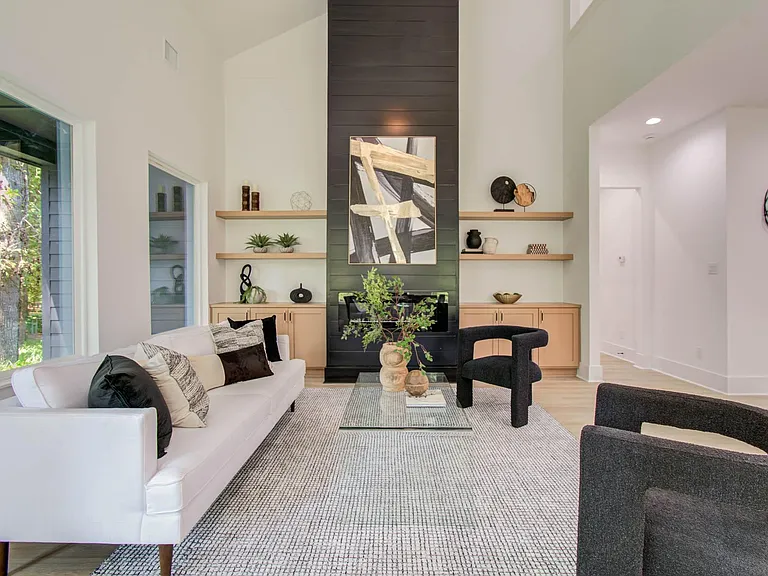 1802 Rollingwood Dr — Photo 15