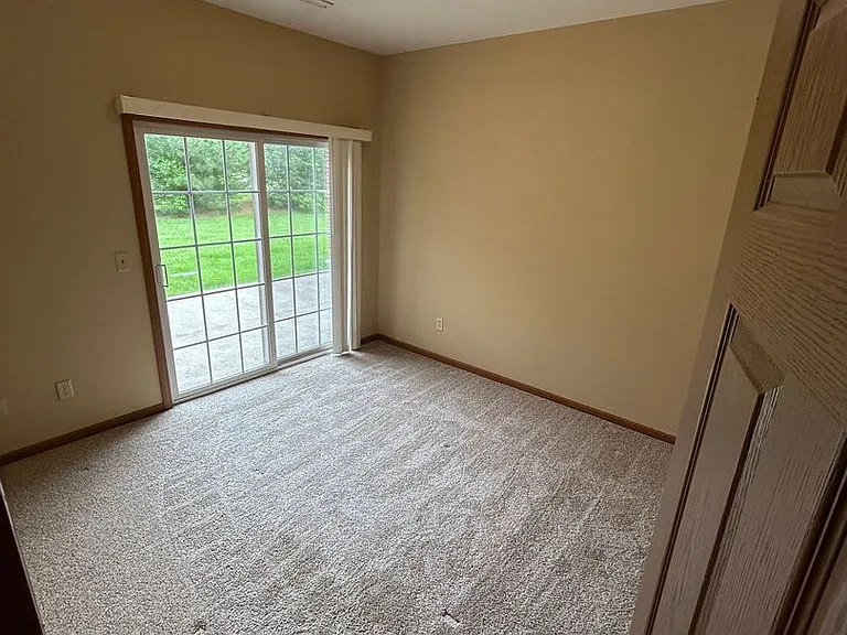 1011 Laurel Tree Ct #B — Photo 8