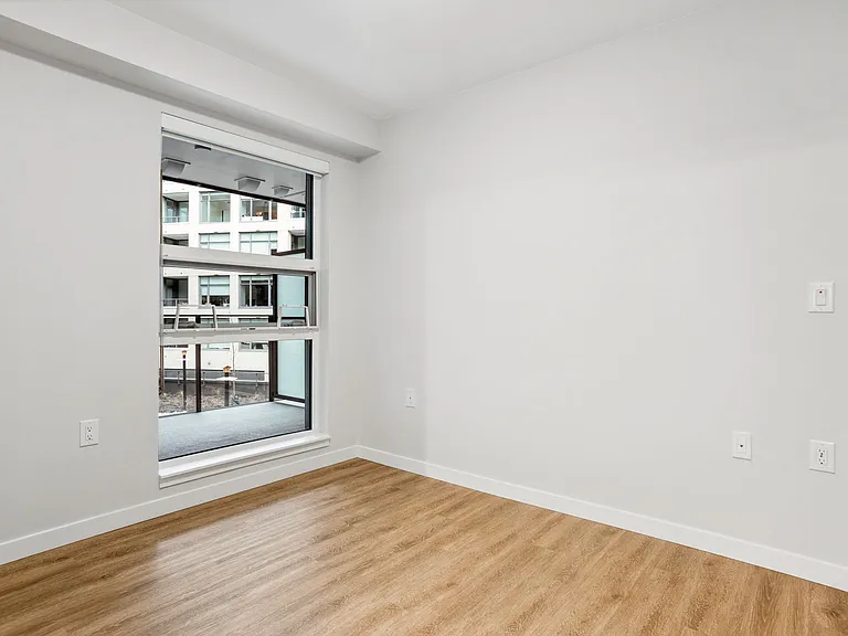 3435 Sawmill Cres — Photo 41
