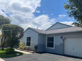 20770 NW 1st St, Hollywood, FL 33029