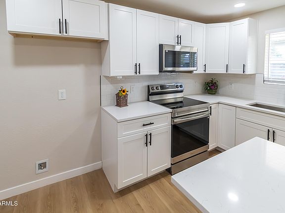 3rd image of 8539 N 30TH Drive