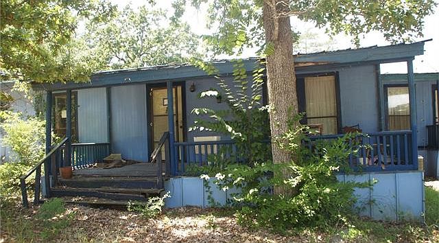 1st image of 124 Crockett Ct