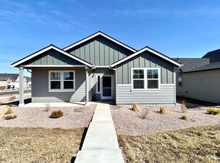 3215 NW 15th St, Redmond, OR 97756