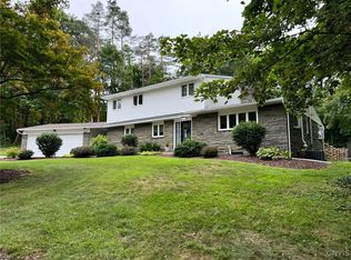 4 Jordan Rd, New Hartford, NY 13413