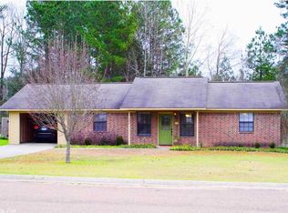 102 N 10th St, Nashville, AR 71852