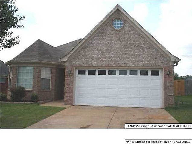 1st image of 1084 Fredrick Dr