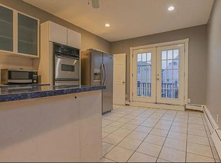 89 W 20th St, Bayonne, NJ 07002