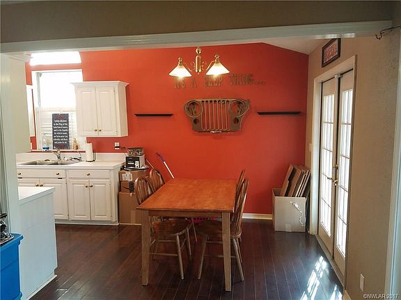 4th image of 1216 Oden St
