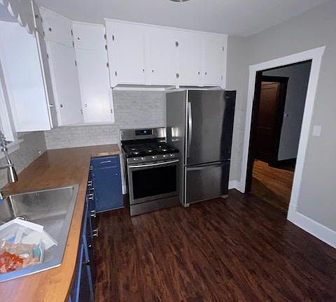 3rd image of 804 W Reynolds St