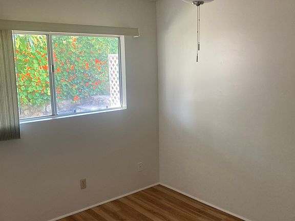 5th image of 727 E Pleasant St #B