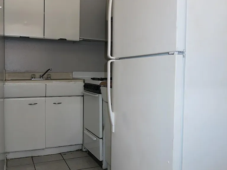 4023 Thomason Ave #2 — Photo 8
