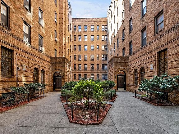 2nd image of 83-44 Lefferts Blvd #1P