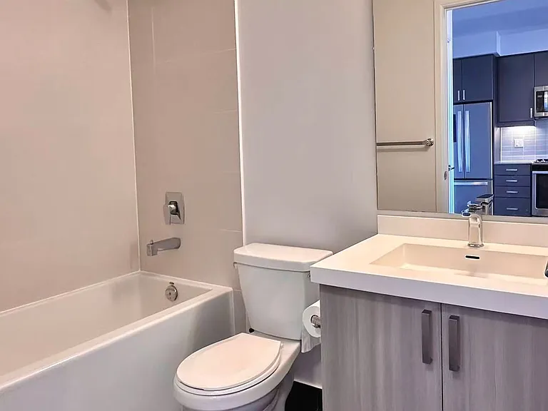 7895 Jane St #601 — Photo 13