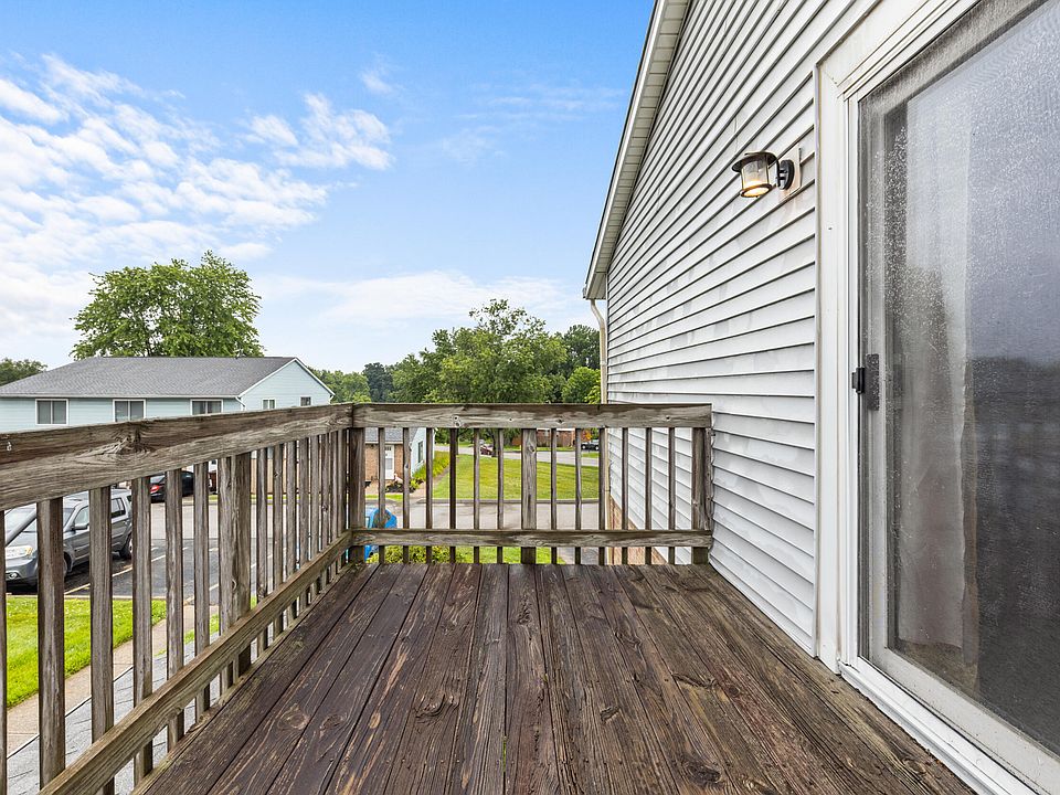 1st image of 1070 Oakgrove Ct APT 4