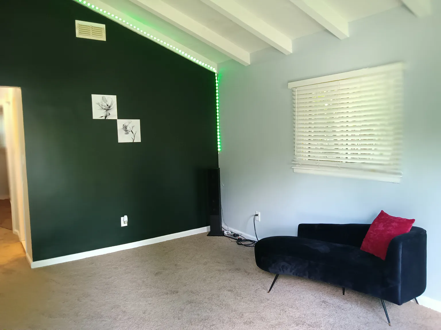 3 bed, 1000 sqft, $1,850 — Photo 3