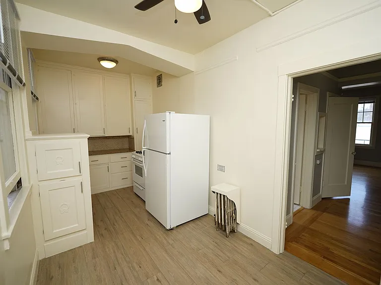 2630 L St — Photo 14